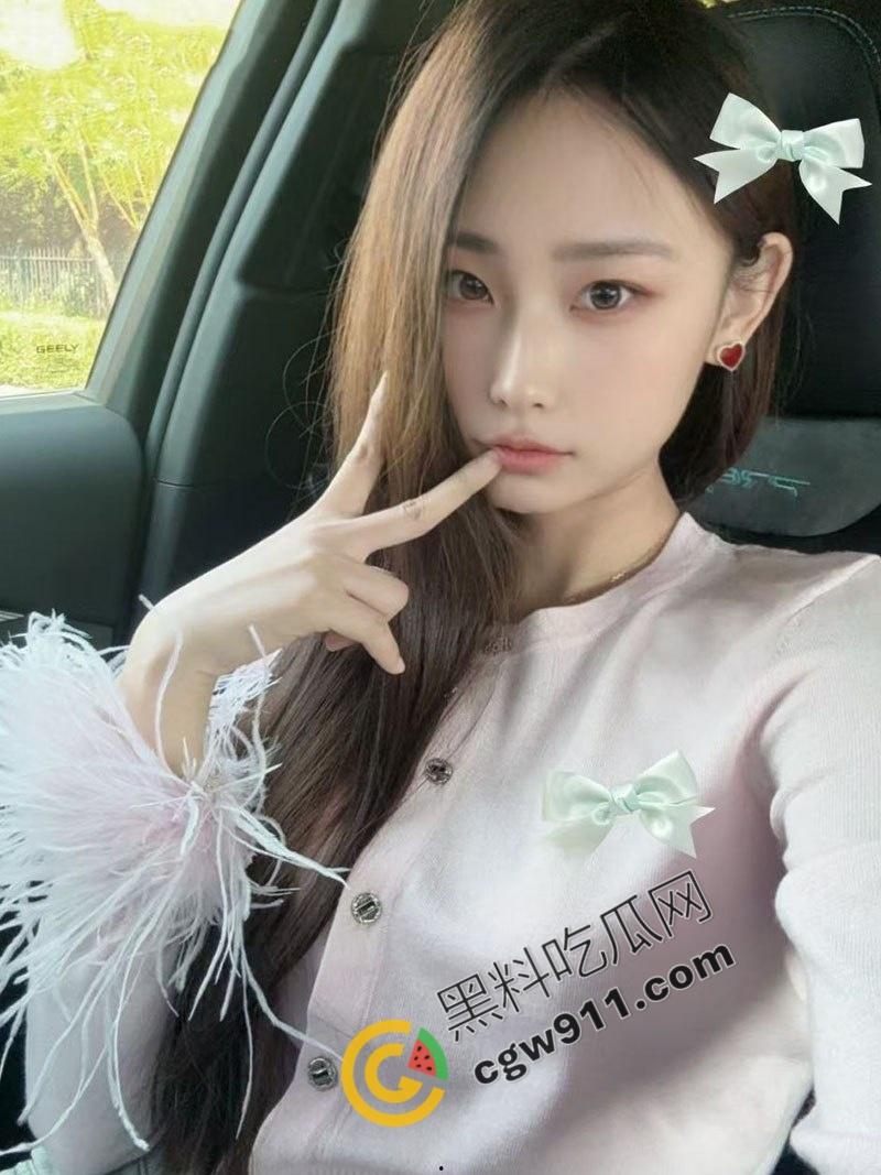 天津舞蹈老师【徐紫璇】骗钱性爱丑闻曝光！性感裸挑逗金主，爆乳露体，粉穴湿滑，后入爆操极品身材  第2张