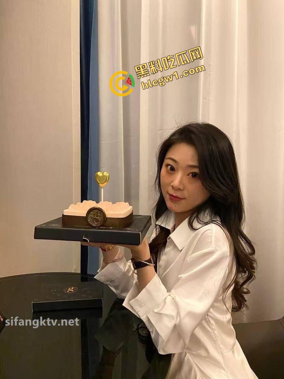 广东梅州贱货渣女『严莉婷』无缝衔接分手男友 转头约炮土豪 SM激情性爱 独家流出! 第4张 广东梅州贱货渣女『严莉婷』无缝衔接分手男友 转头约炮土豪 SM激情性爱 独家流出! 第4张