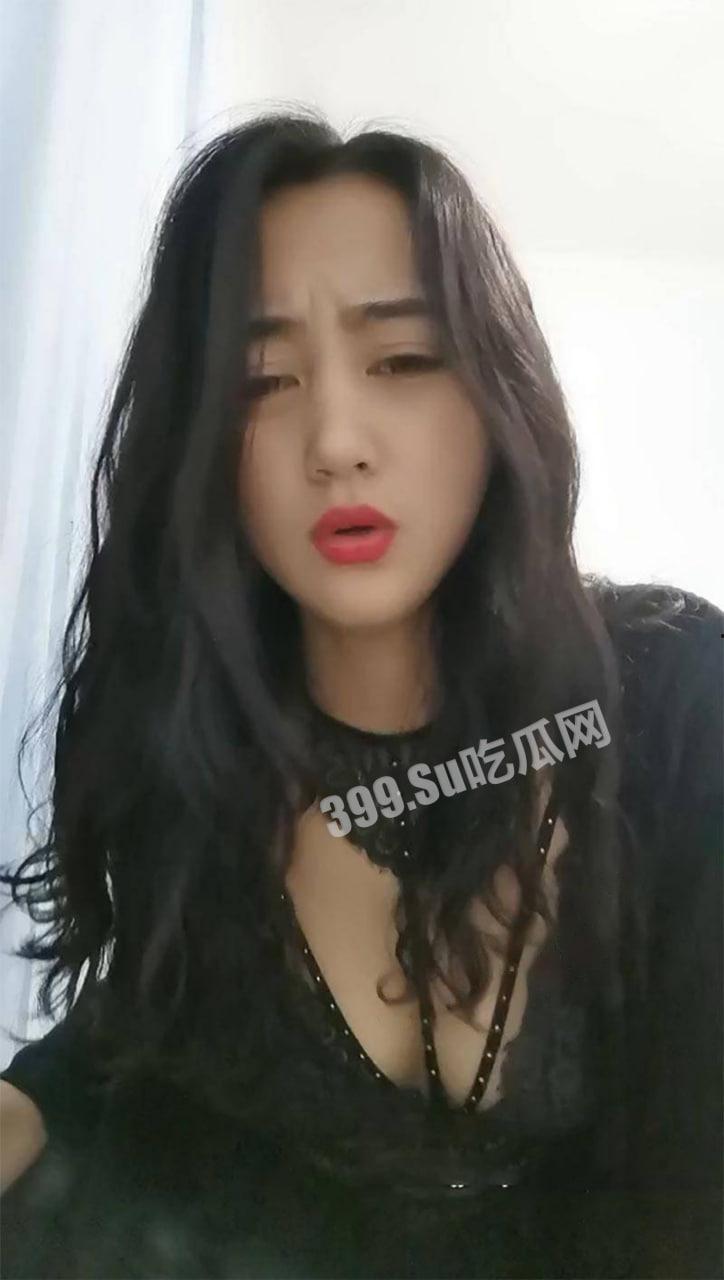 安徽师范大三 苏茜 下海主播「梵生」 直播时被同学认出！各种类型信手拈来，玩得就是反差  第1张