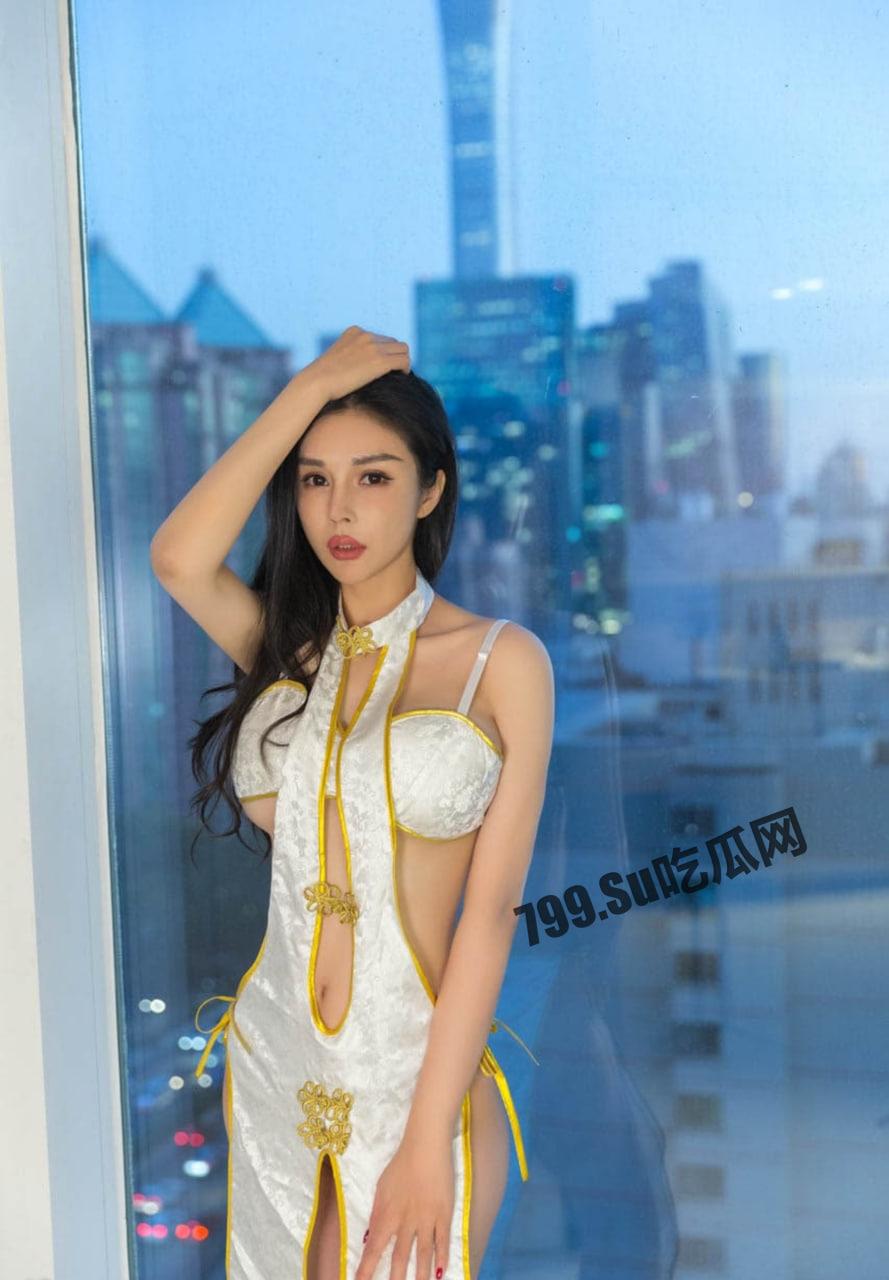 网红 重磅福利私房售价200元大作 秀人网网红 田冰冰 大尺度作品+土豪约啪视频  第7张