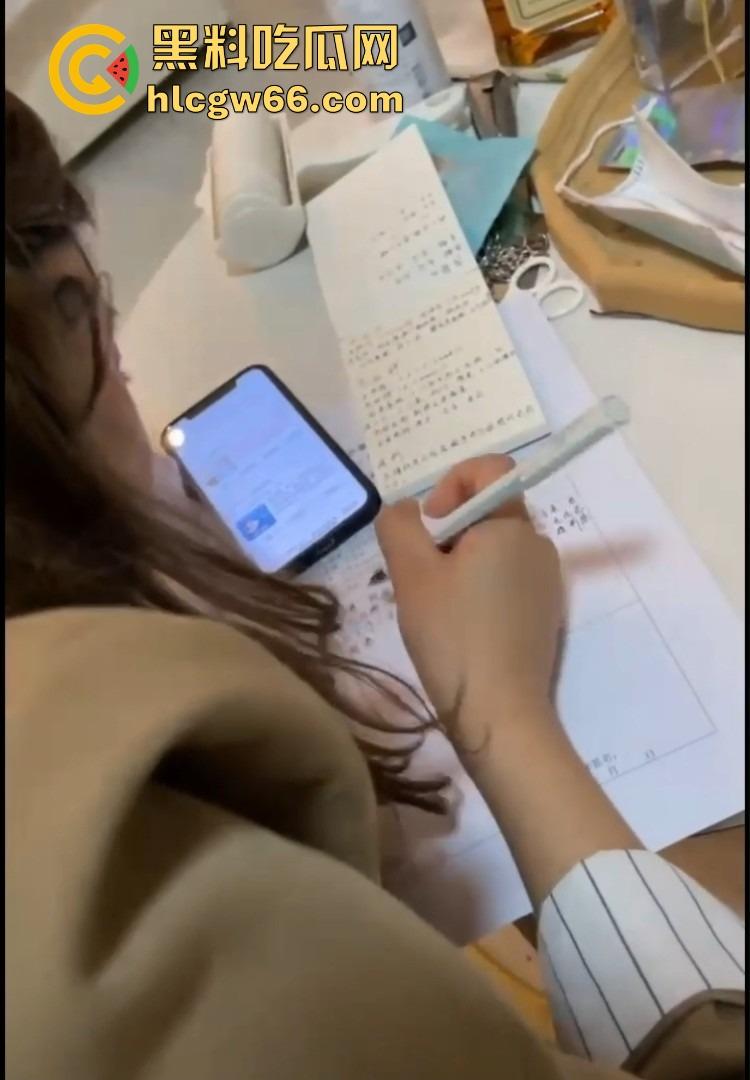 群友分享约了个考研学霸大学生，嫩得掐出水，写完作业才让日，酒店开房都不忘冲刺一战！  第6张