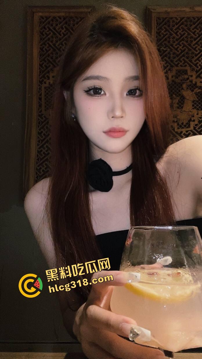 南艺表演系『林楚楚』用肛塞菊练收缩  深喉练到哭着叫学长爸爸，课没上几节倒是操出心得了！ 第4张