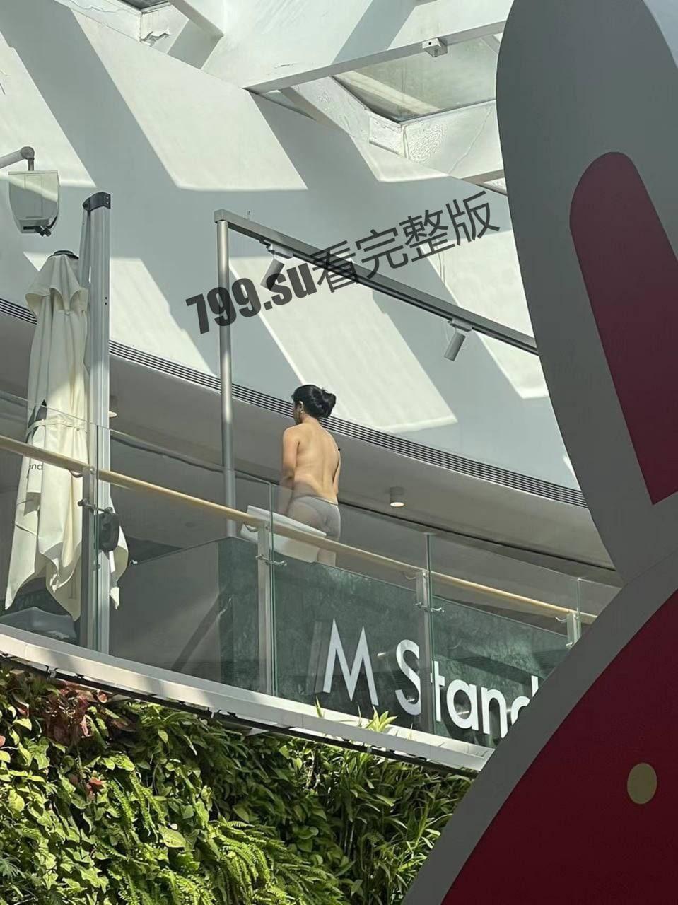 广州天河春广场 一女子想不开 裸体跳楼 为爱放飞自我  第3张