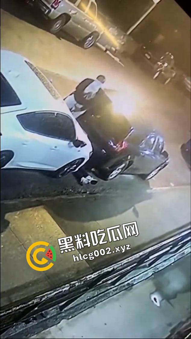 美国女子被勒脖强奸现场视频流出！自由美利坚 强奸每一天  第3张