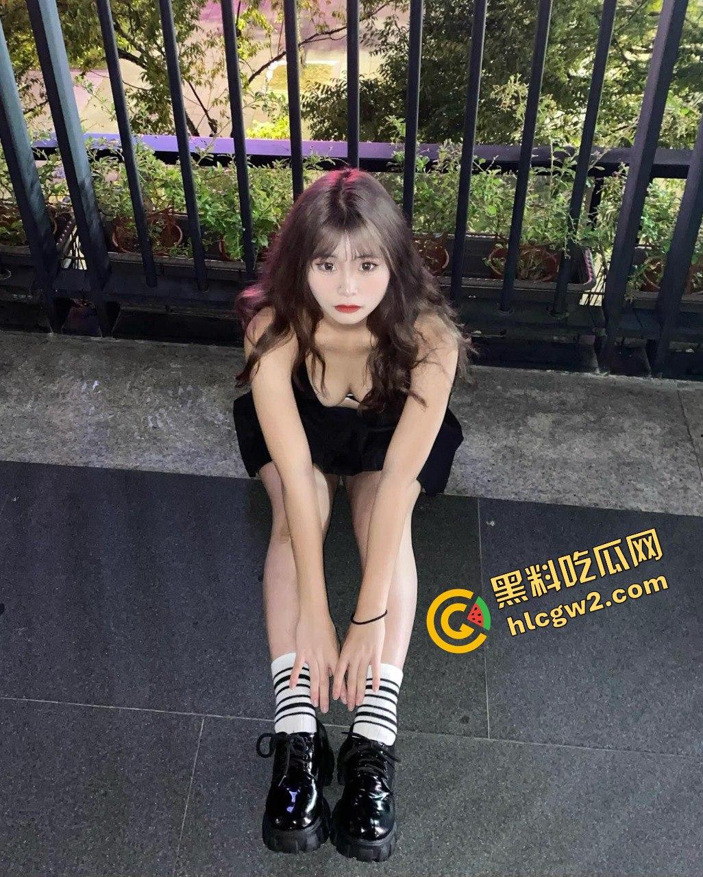 四川传媒学院舞蹈系大三骚鸡『吴亭倩』和社会男友掐脖性爱！口爱很认真 独家流出！  第3张