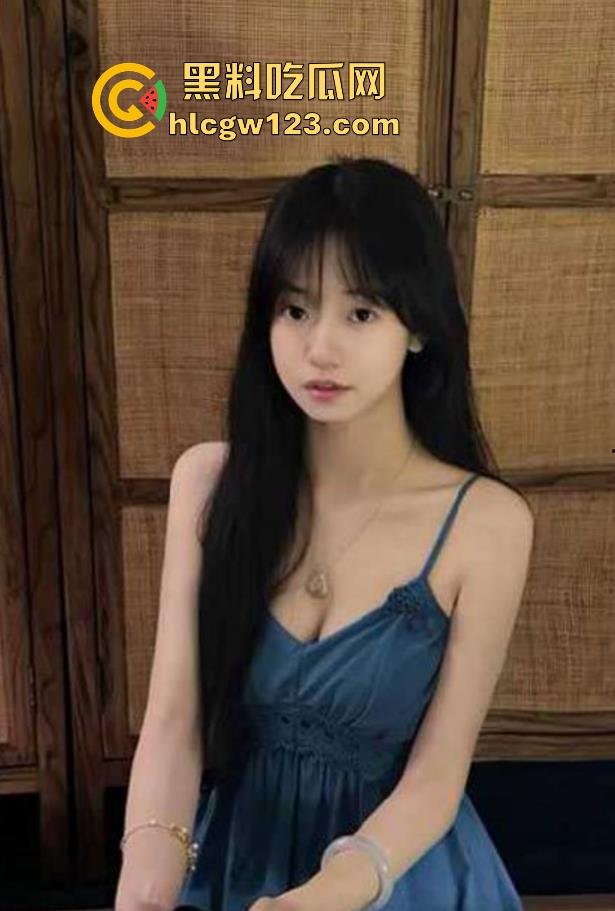 抖音10万粉丝小网红【草莓宝宝】露点福利流出 JK齐逼短裙热舞 腾讯视频裸聊大放送！  第3张