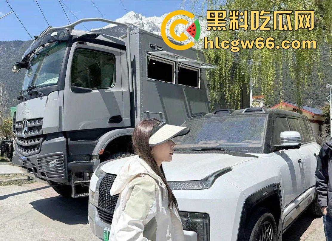 四川幼师【林慧慧】大西北旅游打炮被偷拍 渣男分手泄密曝光极品前女友 内容炸裂！  第4张