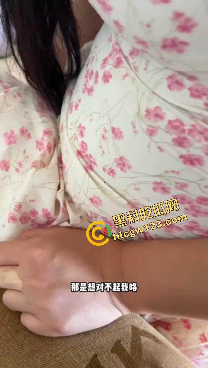 岳母端午串门趁闺女上班勾引女婿大屌狂插，骚逼夹得鸡巴冒火星无套爆射子宫，嫩奶巨乳舔到爽断魂！  第1张