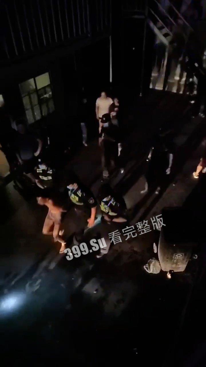 5.31江苏南通市通州区川港镇发生命案，工人为三千块杀老板两人，监控记录下残忍手段，当晚被民警逮捕  第5张