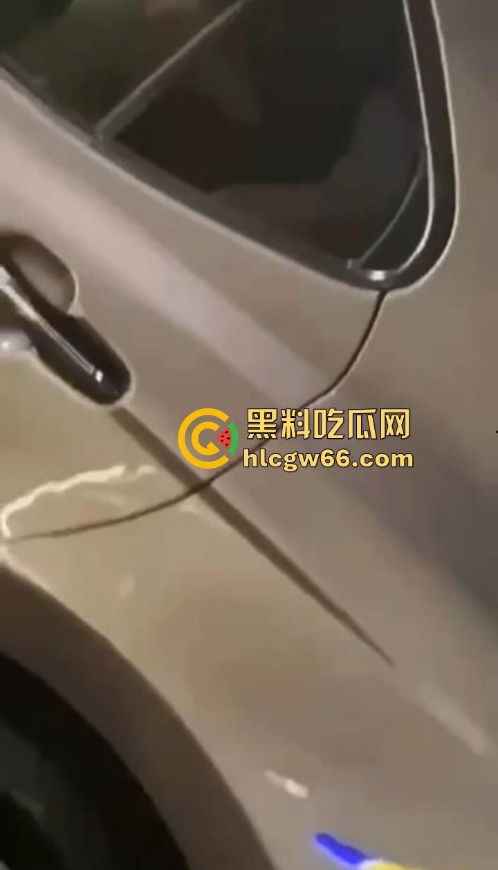 销冠车娘勾魂卖车新套路曝光，送车震体验让你试质量，黑丝高跟小脚暗号一出，顾客鸡巴硬得成交秒签！  第10张