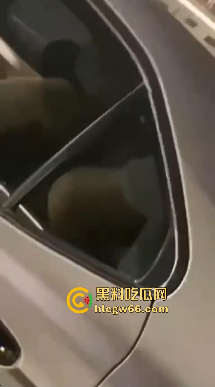 销冠车娘勾魂卖车新套路曝光，送车震体验让你试质量，黑丝高跟小脚暗号一出，顾客鸡巴硬得成交秒签！  第11张