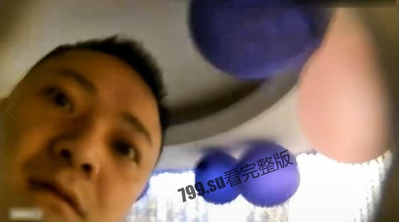 一对男女去投宿某旅馆开房间 欢愉之时发现异样 吓得拔屌拆镜头  第2张