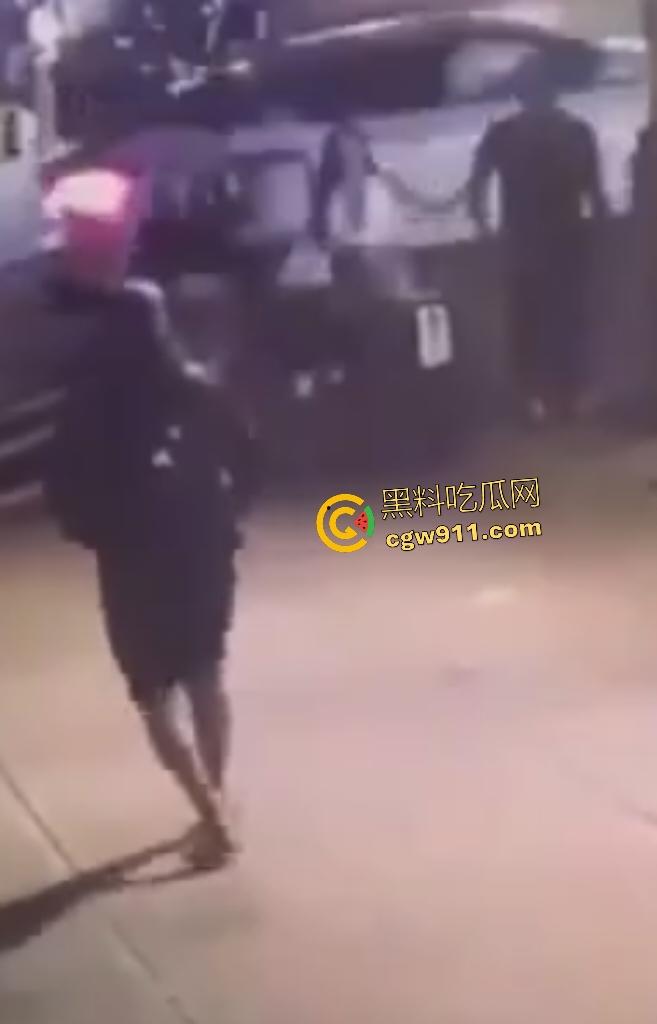 纽约皇后区醉酒禽兽，性骚扰16岁少女遭反抗，然后开车撞少女当场血肉模糊惨死，母亲腿断入院！  第4张