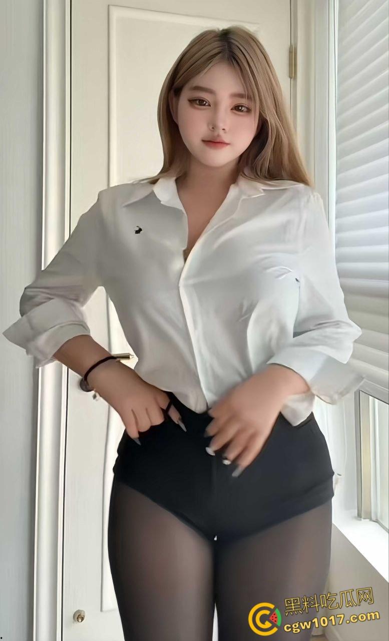 抖音网红【小优优子】 巨乳肥臀展示梨形身材,翘臀如熟透的蜜桃,极致身材让人血脉喷张! 第3张 抖音网红【小优优子】 巨乳肥臀展示梨形身材,翘臀如熟透的蜜桃,极致身材让人血脉喷张! 第3张