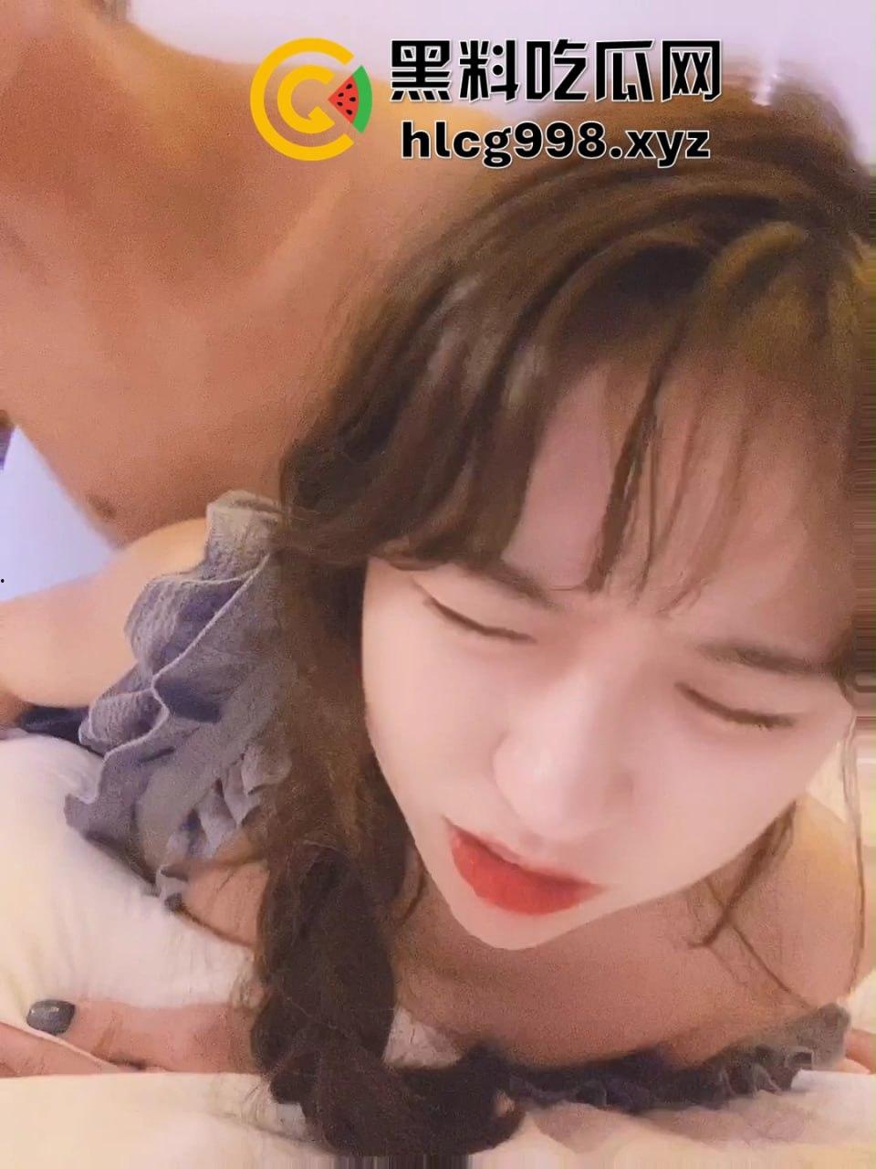 双马尾萝莉『不见星空』骚逼复出！闺蜜男友当道具任她操，双马尾扭腰后入，母狗天赋爆表！  第13张