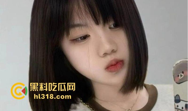 沈阳高级中学高三短发妹网调自慰视频曝光，极品巨乳揉搓自慰，骚穴被两指掰开，淫水狂喷淫靡至极！  第3张