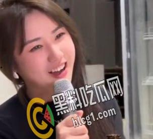 抖音爆大瓜！抖音千万粉丝网红 董赤赤 穿着白丝袜 露脸露点啪啪 果然微胖身材才是最好的炮架！  第5张