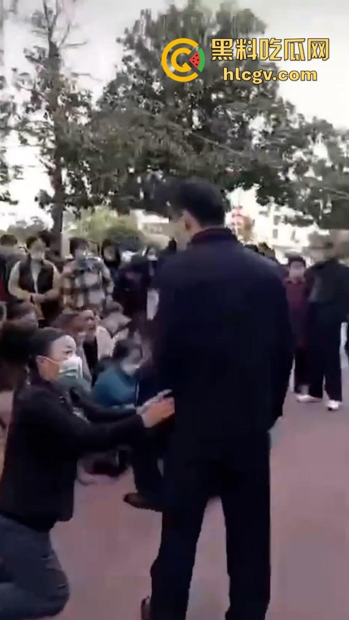 河南固始县农行数亿存款不翼而飞 储户组团大闹银行 真实原因曝光  第7张