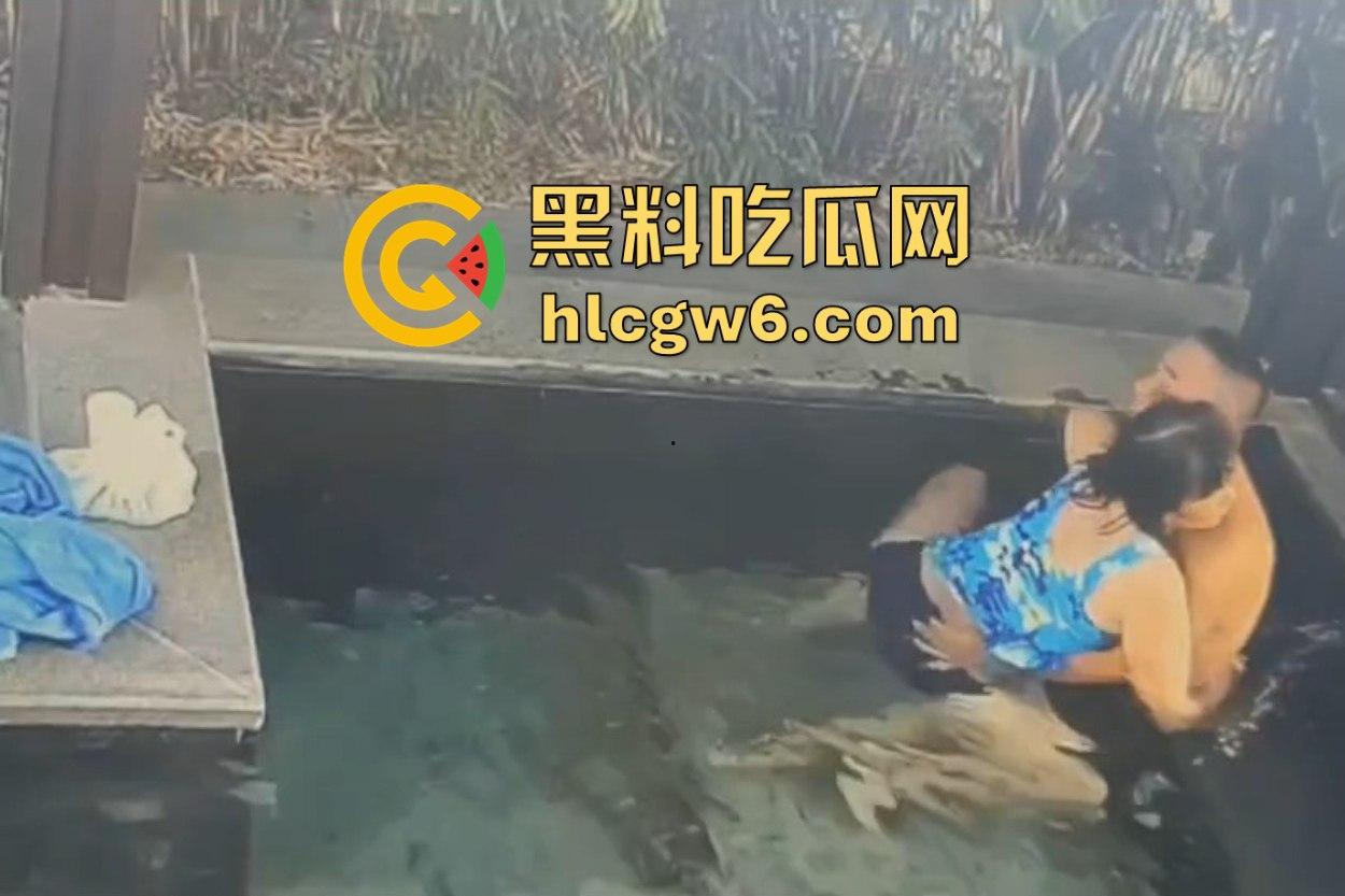 南京老骚逼真会玩 鱼疗池激情操逼玩铁锅炖 鱼被活活踩死干死满池漂着小鱼尸体 工作人员当场骂娘！  第11张