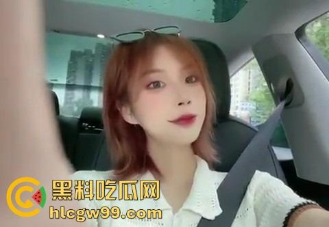 江西短发骚货【佘茜冉】为50万彩礼穿渔网袜情趣制服跪镜子前给男友口爆，500块操一次不香吗？  第1张