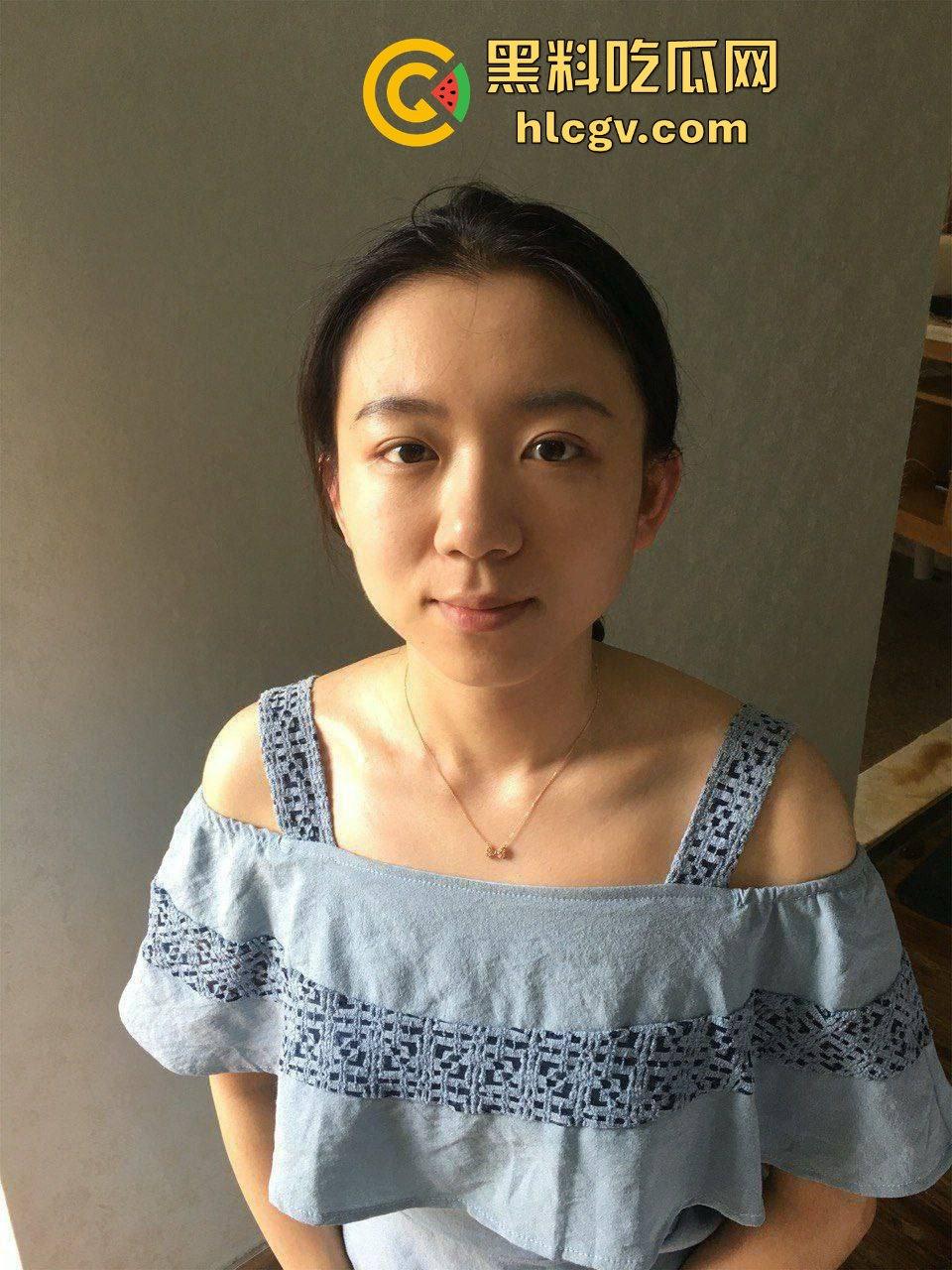 烟台大学毕业生【张岚】清纯外表下的狂野！毕业季拍照私密视频外泄，被男友爆出高潮全过程！  第1张