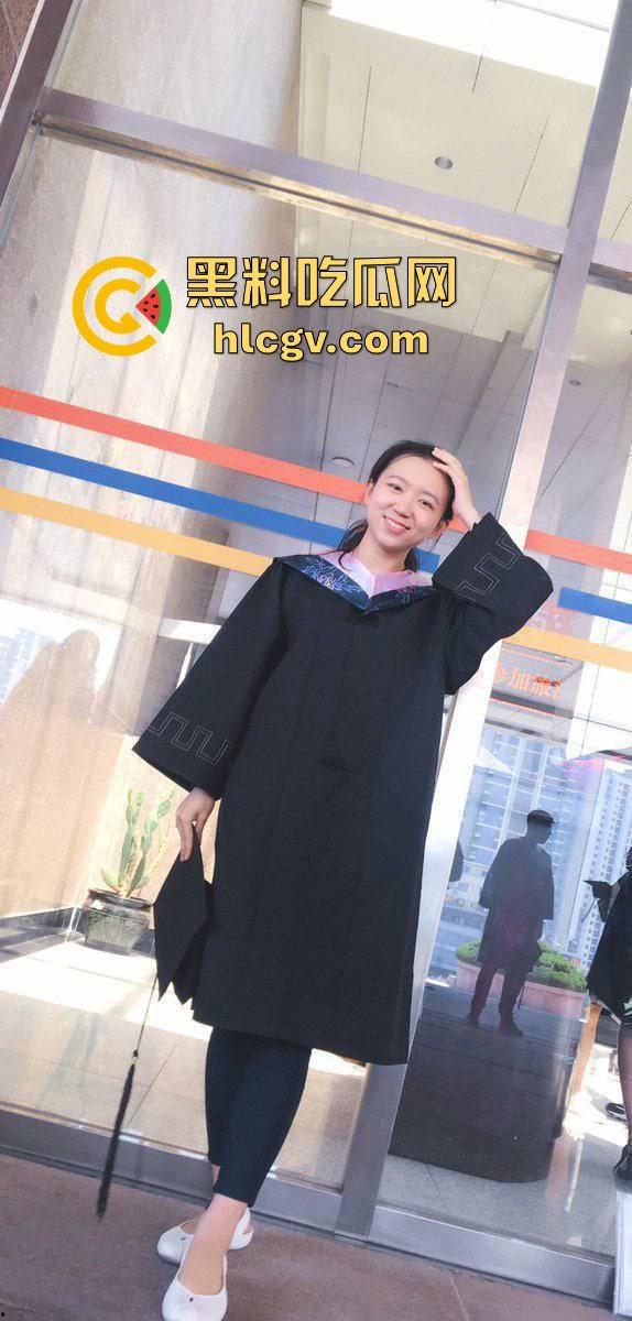 烟台大学毕业生【张岚】清纯外表下的狂野！毕业季拍照私密视频外泄，被男友爆出高潮全过程！  第5张