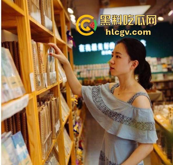 烟台大学毕业生【张岚】清纯外表下的狂野！毕业季拍照私密视频外泄，被男友爆出高潮全过程！  第10张