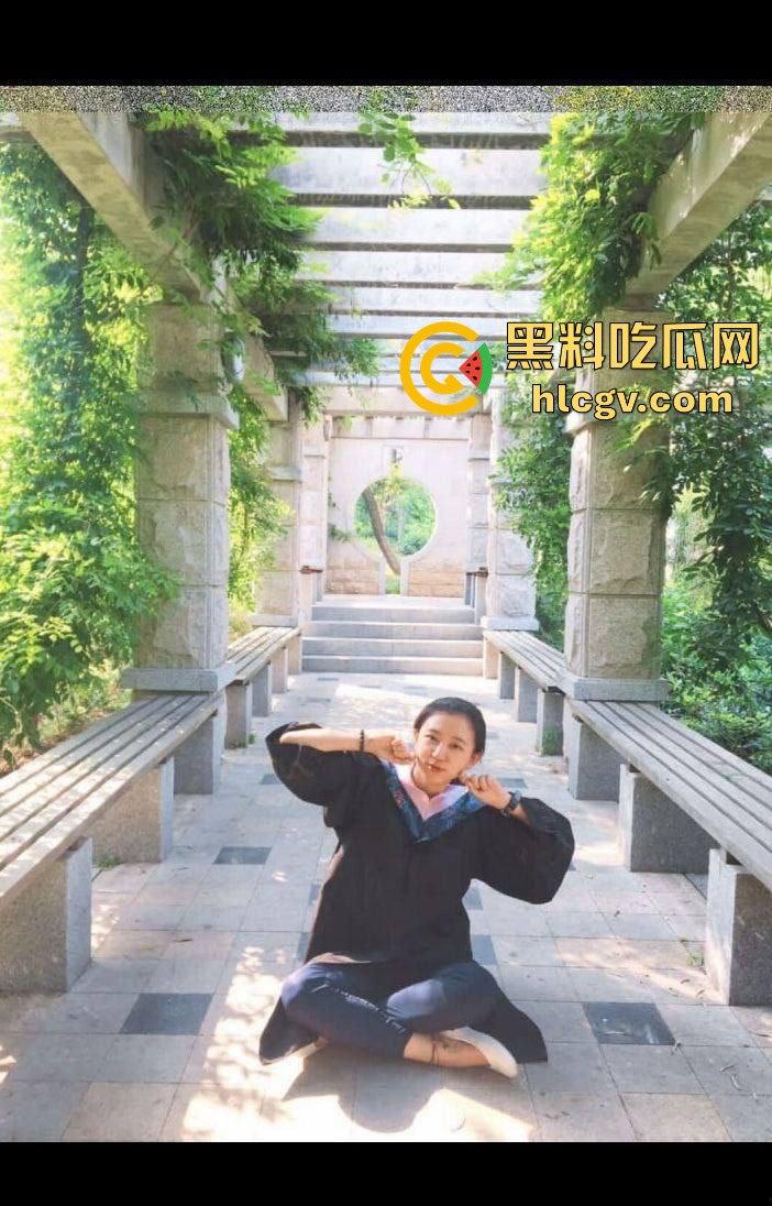 烟台大学毕业生【张岚】清纯外表下的狂野！毕业季拍照私密视频外泄，被男友爆出高潮全过程！  第15张