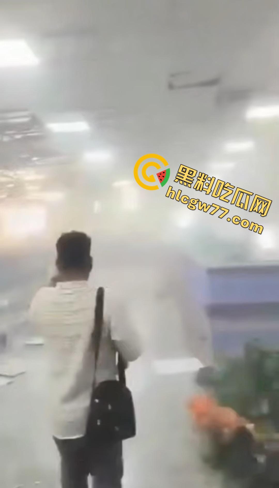 昨日伊朗沙希德拉贾伊港炸翻天！有个人玩化学品炸伤800人炸死25人，真是玩火自焚  第5张