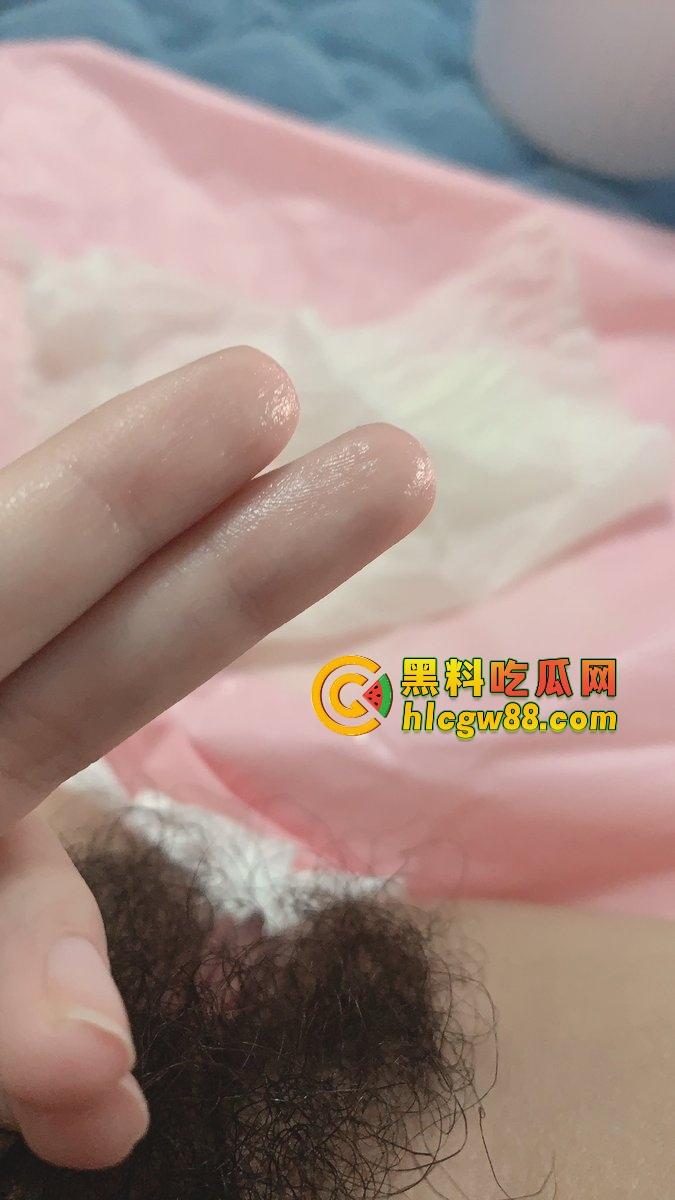 长沙06女高反差天赋异禀得母狗『蓝婷婷』学业不行活儿却全通，金主的爱宠，眼里只有主人！  第6张