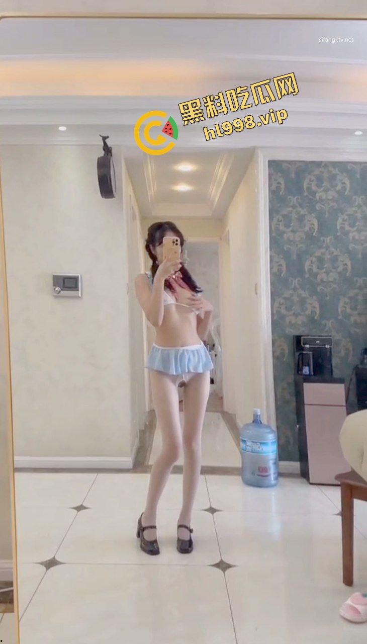 抖音62万粉骚贱御姐『朱思琪』完美炮架 金主约操对镜后入 销魂表情淫荡至极!独家曝光流出! 第5张 抖音62万粉骚贱御姐『朱思琪』完美炮架 金主约操对镜后入 销魂表情淫荡至极!独家曝光流出! 第5张