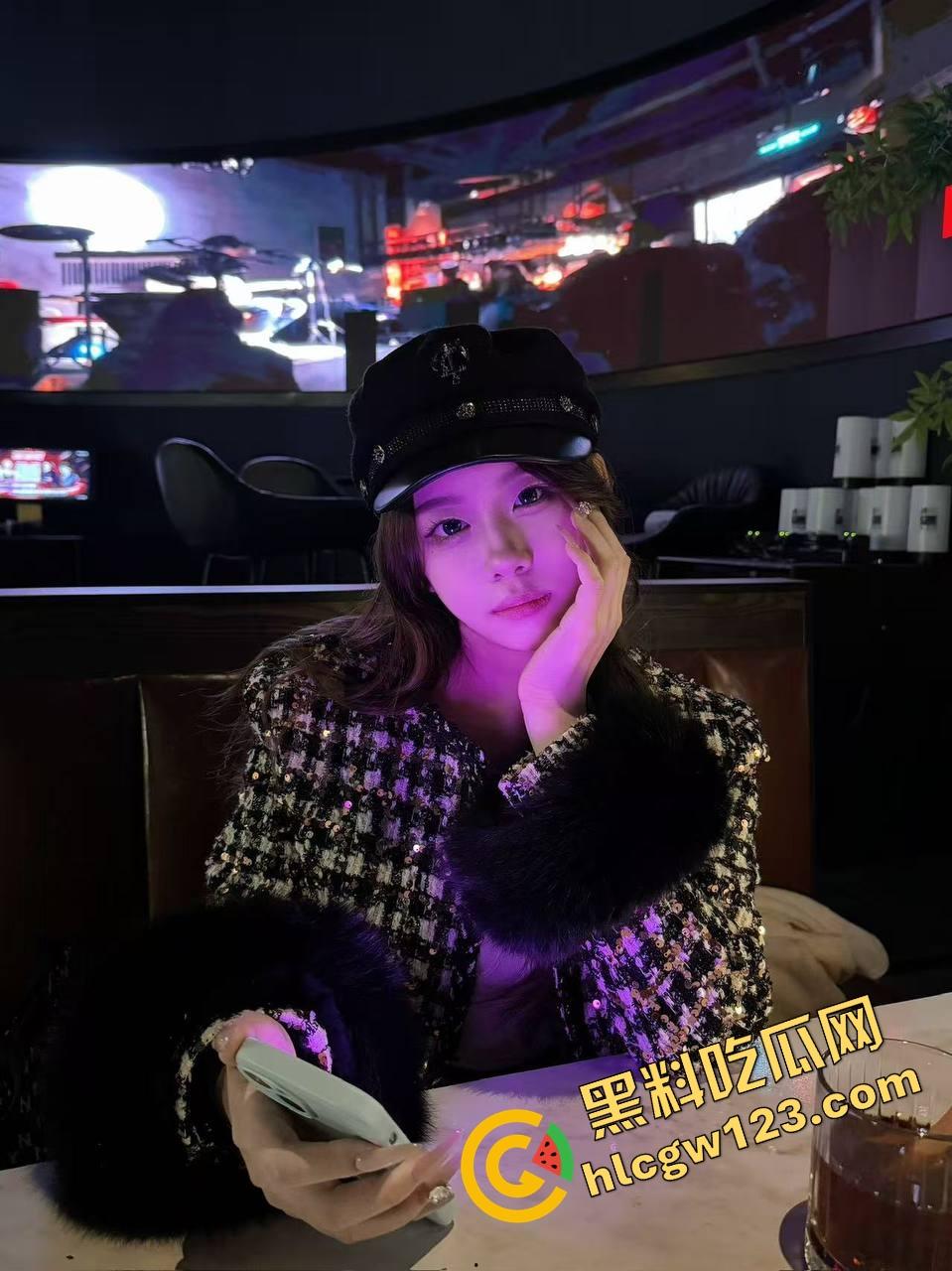 科技助淫！苹果AR眼镜真能操回忆，粉丝投稿我戴着它看自己当年怎么爆操前女友，射完还原地起立鼓掌！  第10张