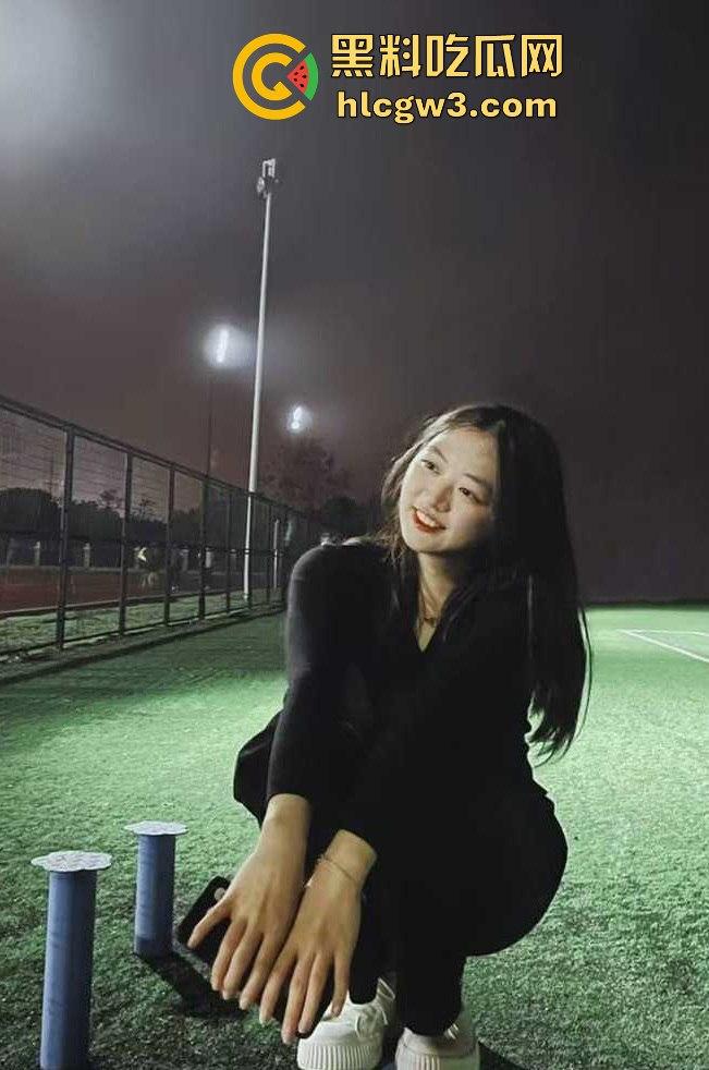 新交大三学姐【安倩文】床上骚到炸裂！粉色奶头被捏到娇喘连连，修长美腿夹得人动不了！  第1张