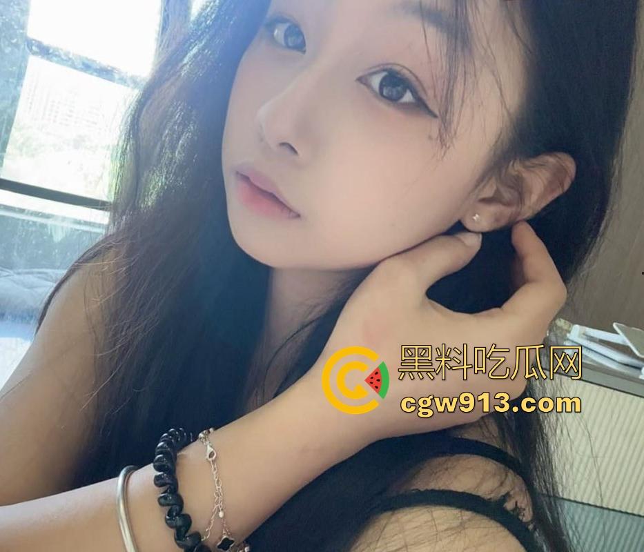 杭州工商职业学院【张慧语】骚逼反差小母狗，豪乳傲然挺立，舌钉口活销魂，黑丝翘臀入到失魂！  第1张