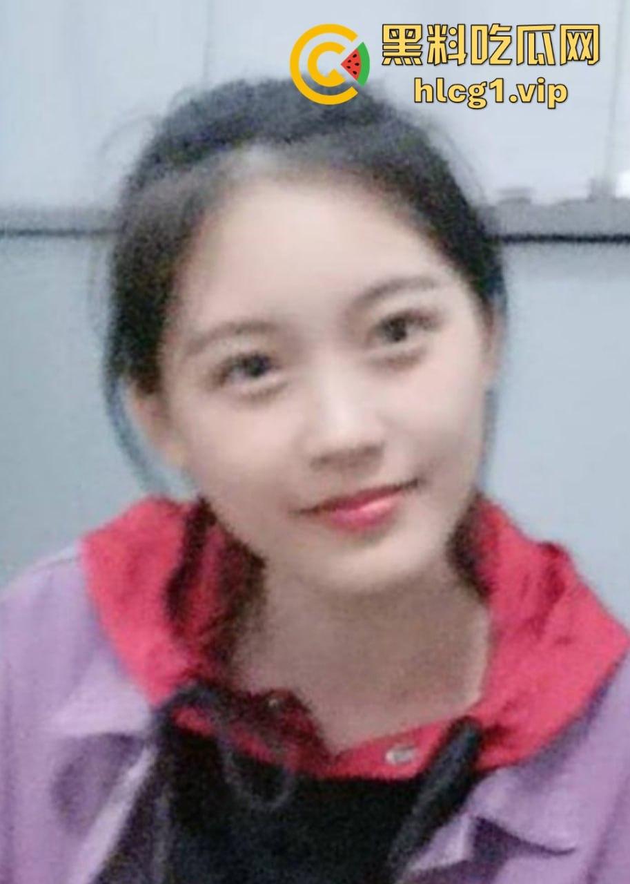 手机丢失引发大曝光！武汉大学学姐周韵妍全裸视频疯传，无套激战叫声撩人！  第1张