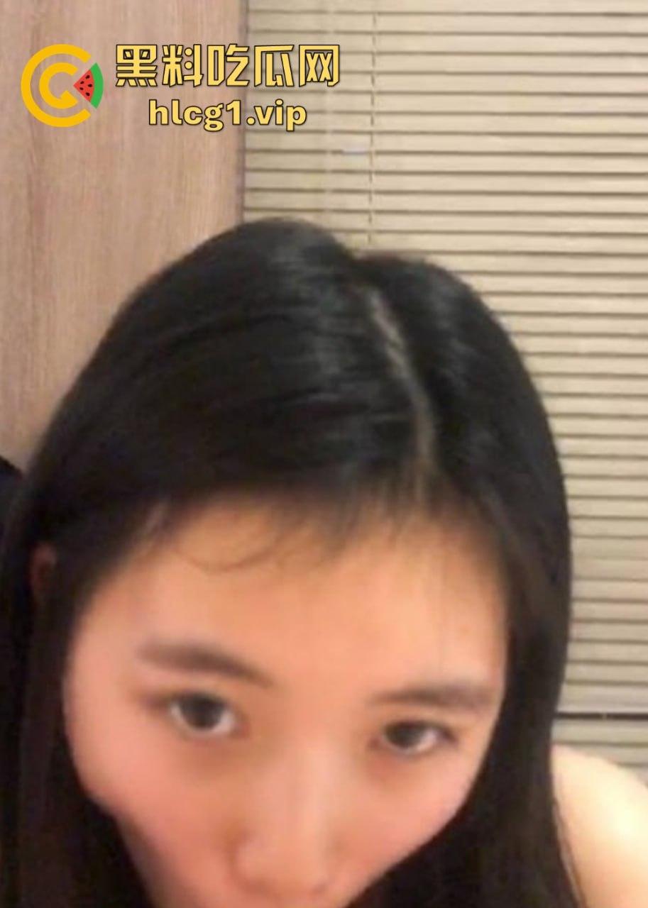 手机丢失引发大曝光！武汉大学学姐周韵妍全裸视频疯传，无套激战叫声撩人！  第3张