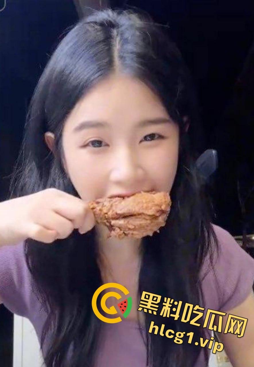 抖音60万粉丝的快乐小宝出手阔绰！酒吧豪掷千金点男模，腹肌小哥享受顶级福利！  第9张