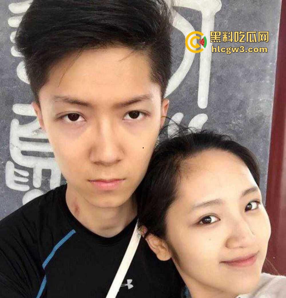 山东威海大学生情侣教室激情视频疯传！课桌上直接开干，分手后清纯妹子模样让人想起初恋！  第1张