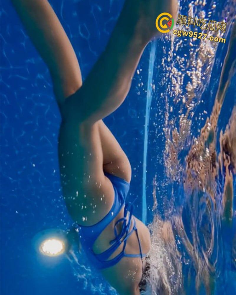 抖音清纯网红【oooo3】，和炮友撩骚视频流出，双洞自慰调教做爱，手撕丝袜各种玩法不断 !  第5张