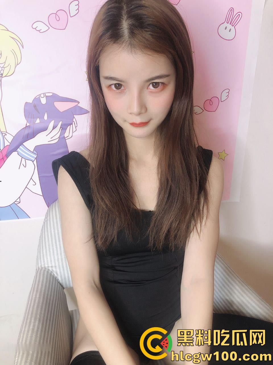 广西母狗【林楠楠】婚后出轨，钟爱女上后入，主打一个一插到底，被操到喷尿射一屁股  第18张