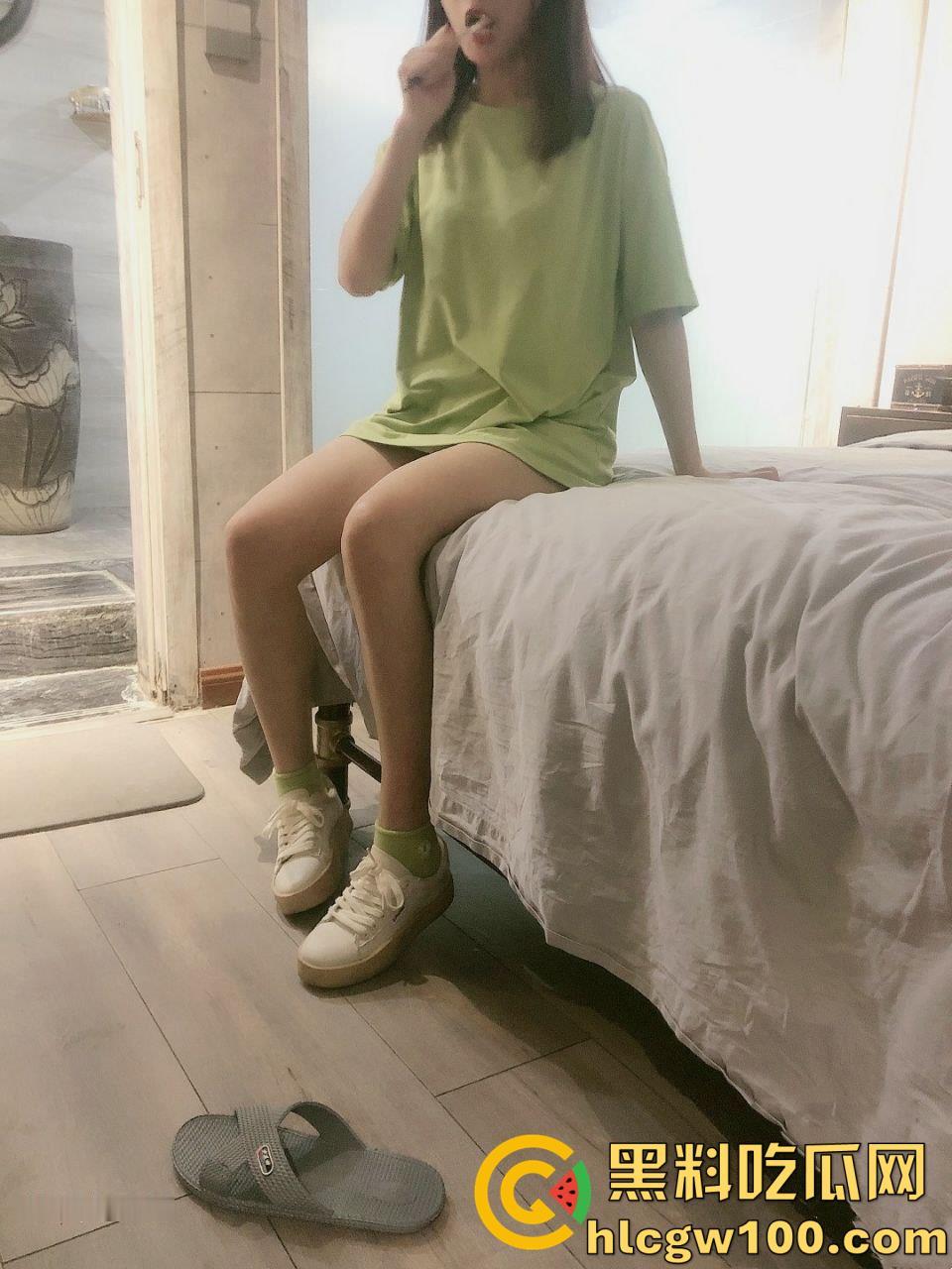 广西母狗【林楠楠】婚后出轨，钟爱女上后入，主打一个一插到底，被操到喷尿射一屁股  第53张