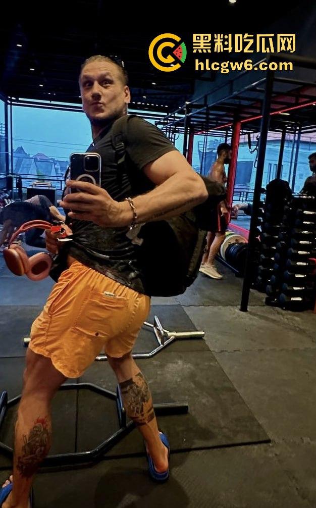 CSGO职业选手【宙斯Zeus】玩疯了，上海约炮大连工业大学黄婷后，转战东南亚开淫趴，女粉丝被当狗溜！  第10张