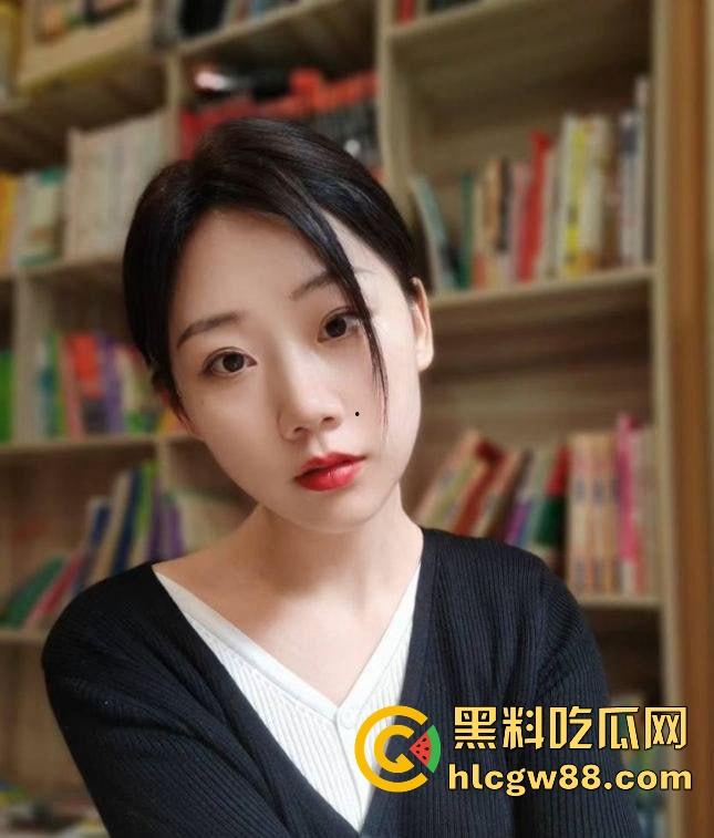 南宁小学骚货老师【刘悦湖】被校长开发的贱母狗，被操得嗷嗷叫爸爸，开发得顺风顺水！  第6张