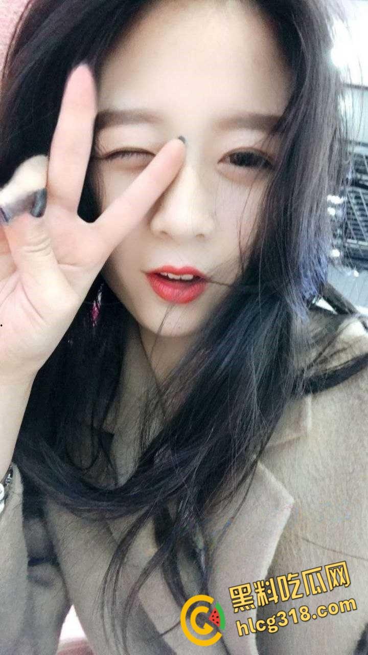 极品反差母狗少妇人妻，生活照很清纯私底下反差母狗一只，捆绑调教才是她的最爱！  第2张