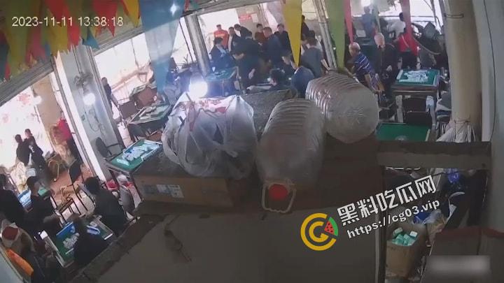 四川凉山 女方悔婚30万彩礼 只退一半 被男方父子持刀杀死 现场无码监控曝光  第7张