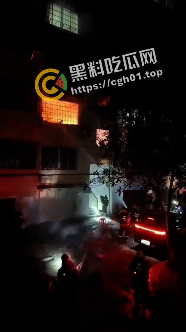 湖南株洲发生火灾 8岁女童因防盗网无法逃脱活活烧死 现场画面曝光 惨不忍睹  第3张
