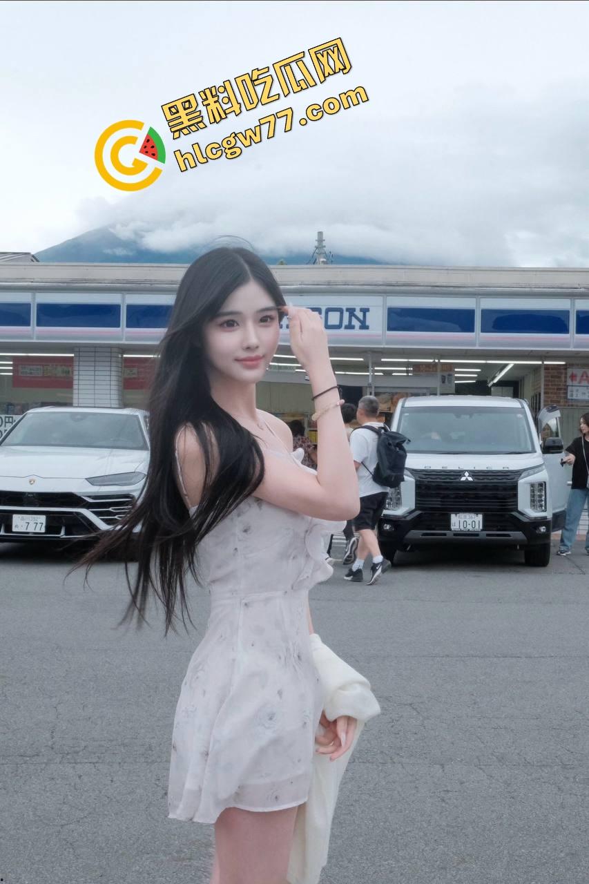 绿帽男爆料自家骚妻，19cm鸡巴酒店房内狂操暴露母狗本性，腿张成M型爽到抽搐！  第2张