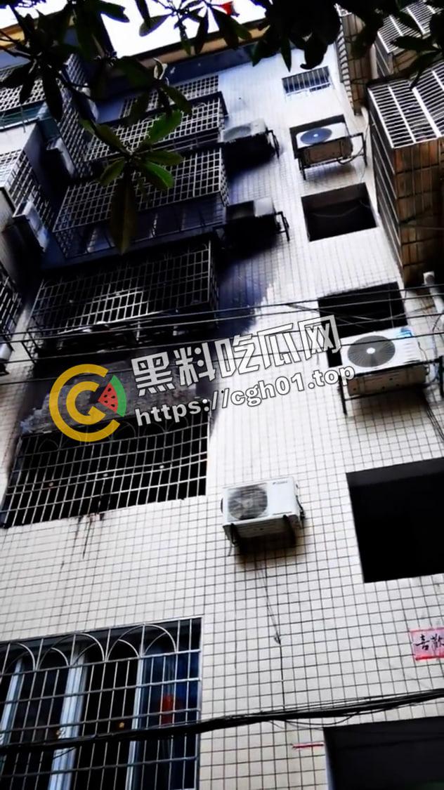湖南株洲发生火灾 8岁女童因防盗网无法逃脱活活烧死 现场画面曝光 惨不忍睹  第9张