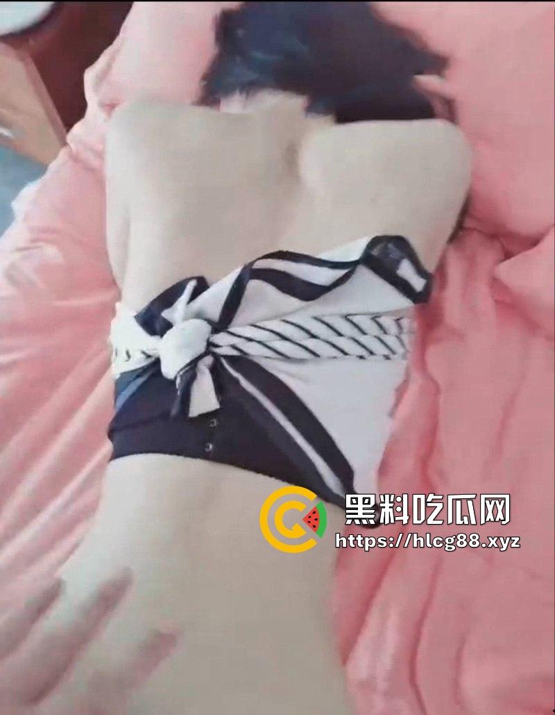 大神狂操东航极品空姐【朵朵】饭后嫩屄从阳台捅到浴室干翻床，落地窗后入嫩逼喷汁，这骚婊艺术级操法爽爆！  第3张