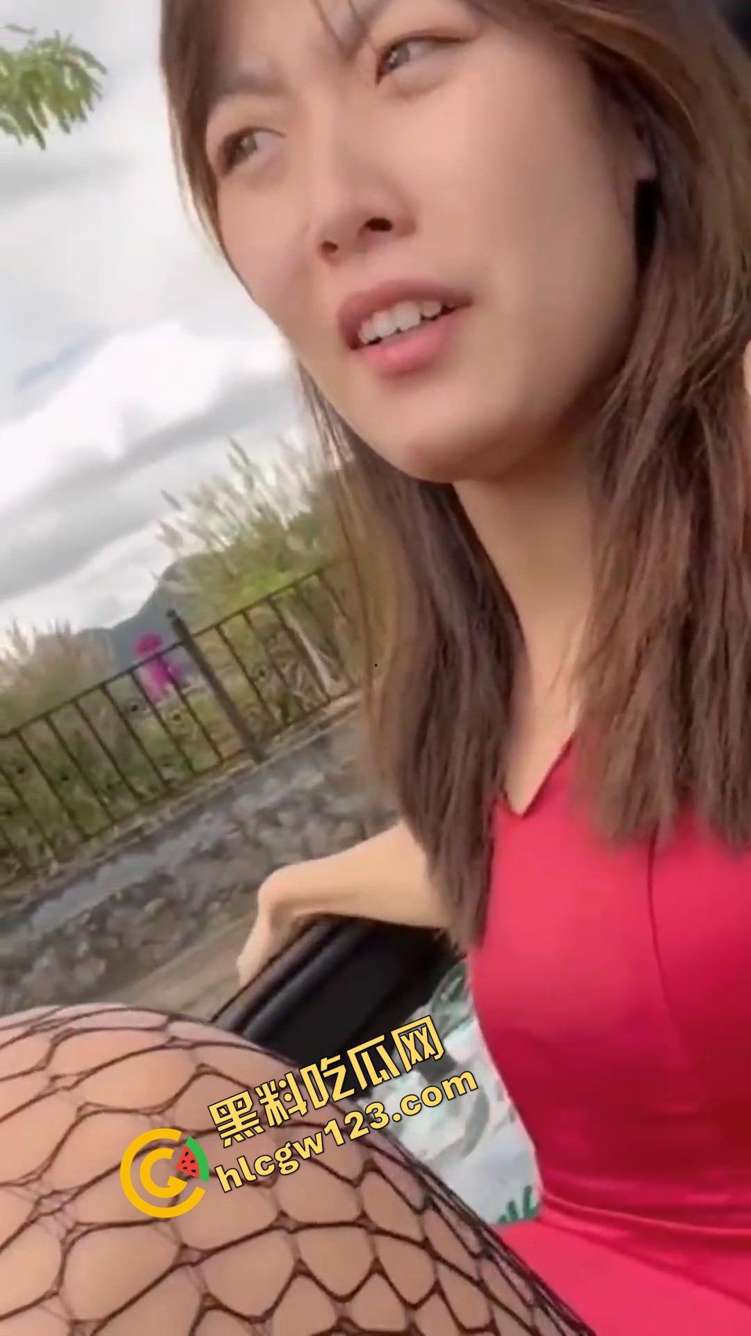 新能源车企都该看，ET6车震首秀野战出圈，白天渔网袜后备箱开干，厂家宣传说宣传能坐下两个人没骗人！  第11张